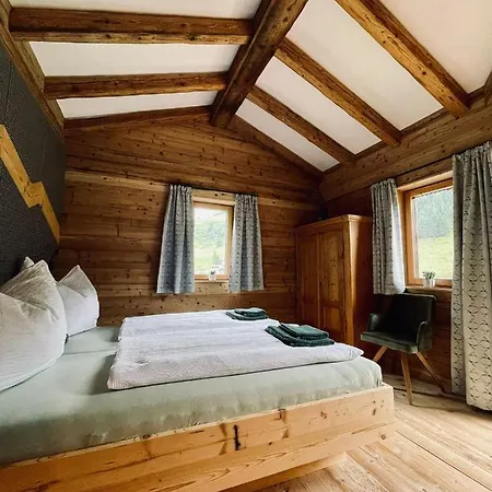 Brunnhaeusl * Hüttschlag