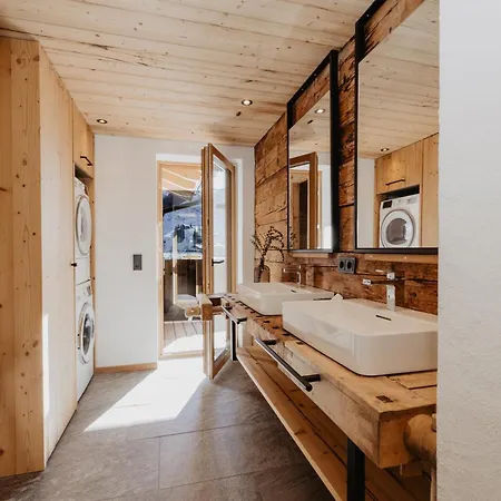 Brunnhaeusl شاليه Hüttschlag