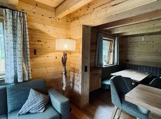 Brunnhaeusl הוטשלאג